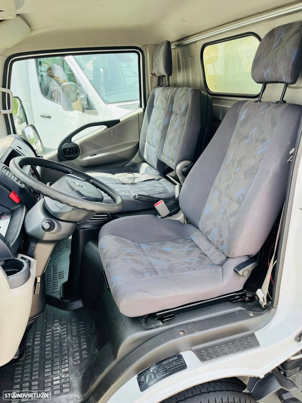 Nissan Cabstar Contentor /  Plataforma - 9