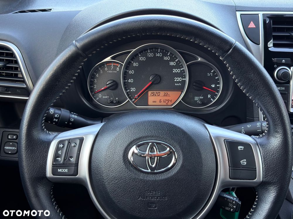 Toyota Verso S 1.33 Premium - 19