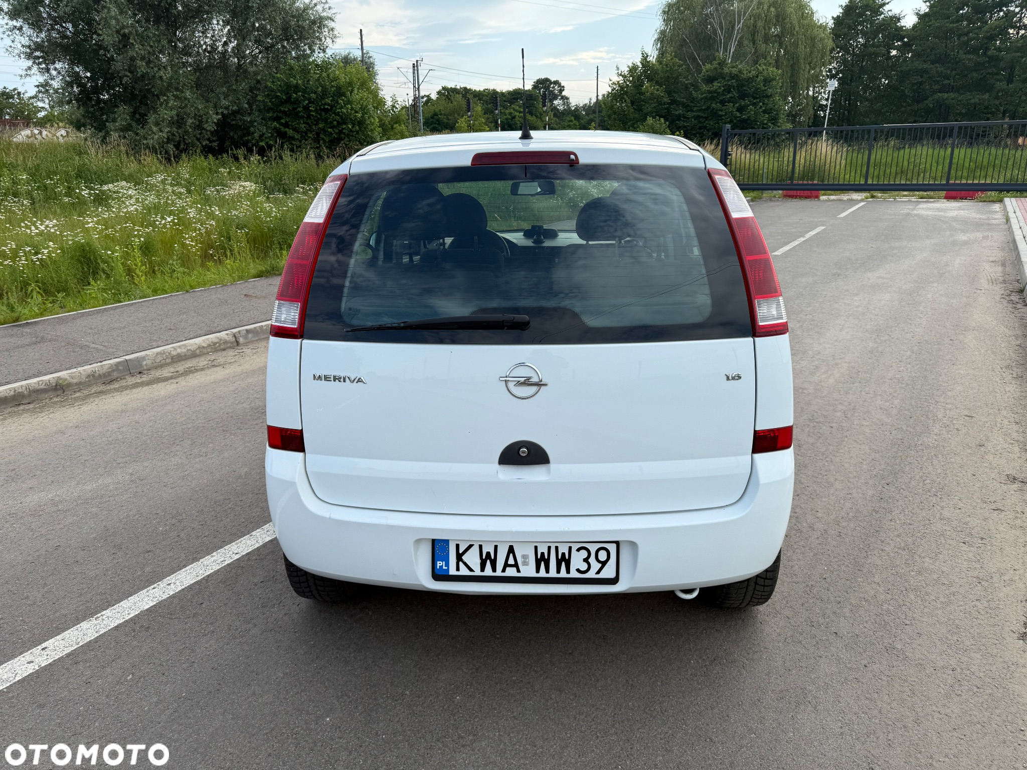 Opel Meriva 1.6 16V (Essentia) - 6