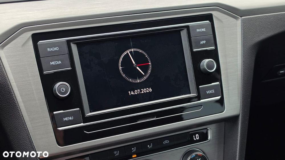 Volkswagen Passat 2.0 TDI EVO Essence - 23