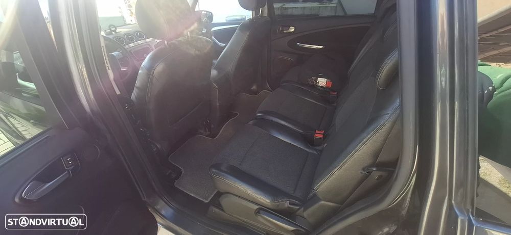 Ford S-Max 2.0 TDCi Titanium 7L - 7