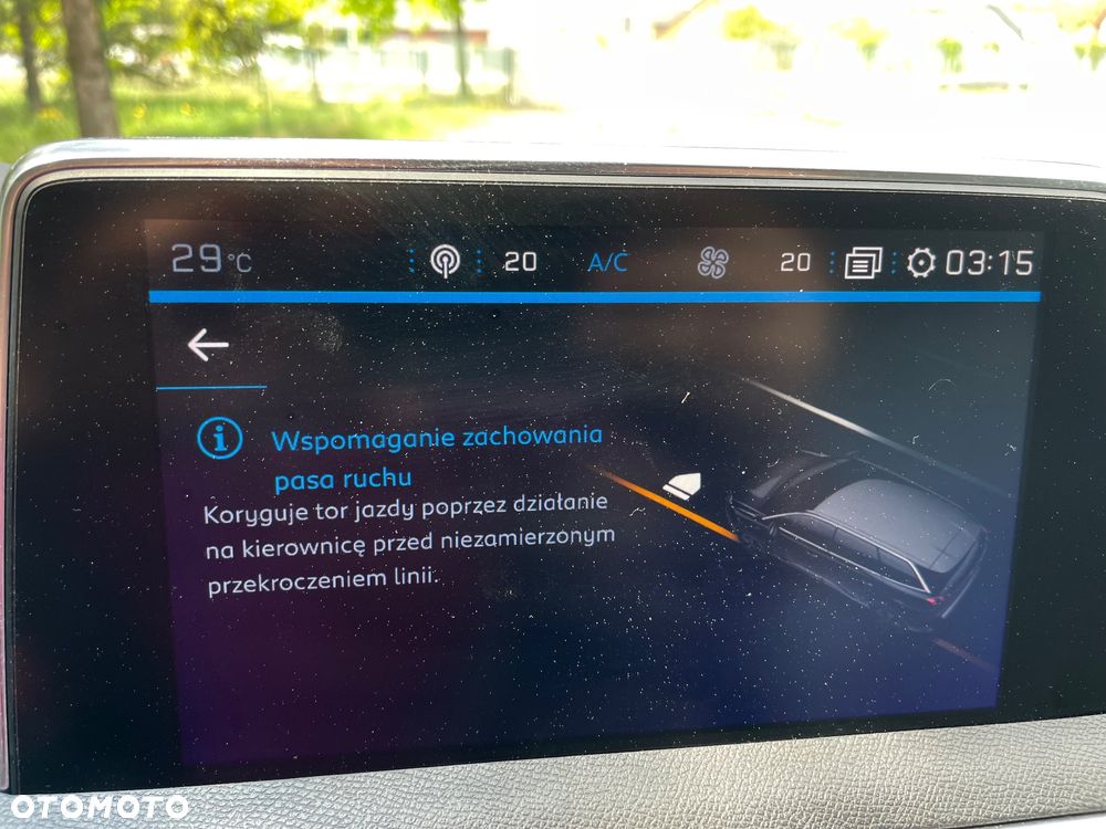 Peugeot 5008 THP 165 EAT6 Allure - 28
