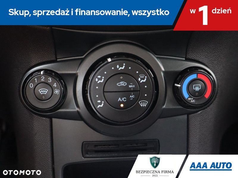 Ford Fiesta - 17