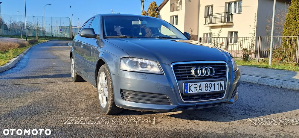 Audi A3 Sportback - 1