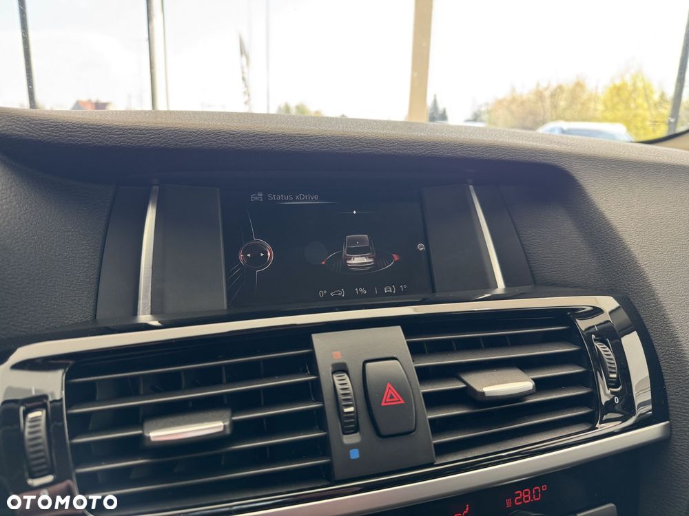 BMW X3 xDrive20d xLine - 32