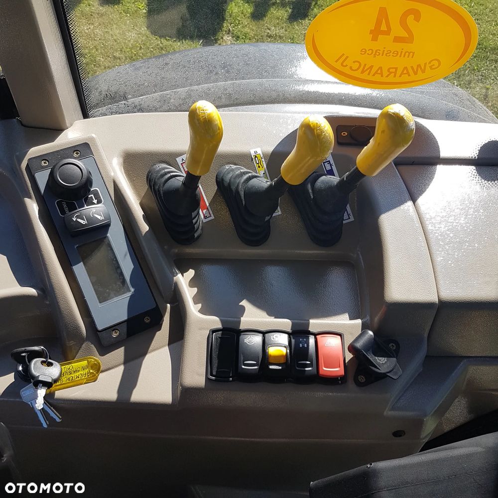 Farmtrac 9130 DT V - 23
