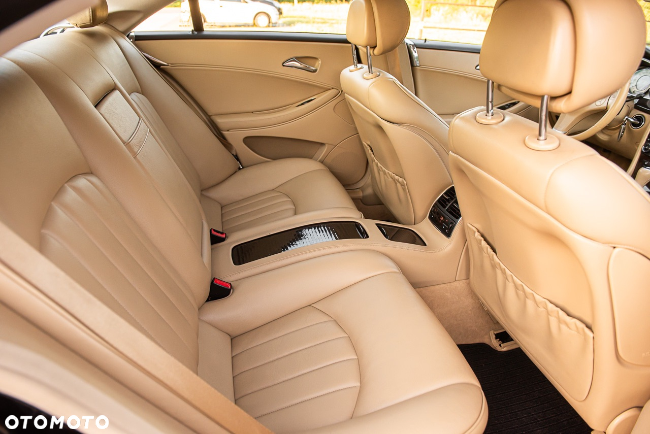 Mercedes-Benz CLS 500 - 26