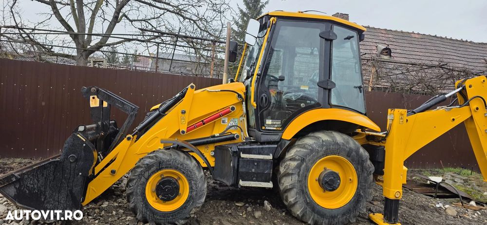 JCB 3cx - 28