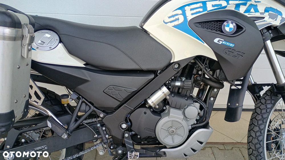 BMW G - 7
