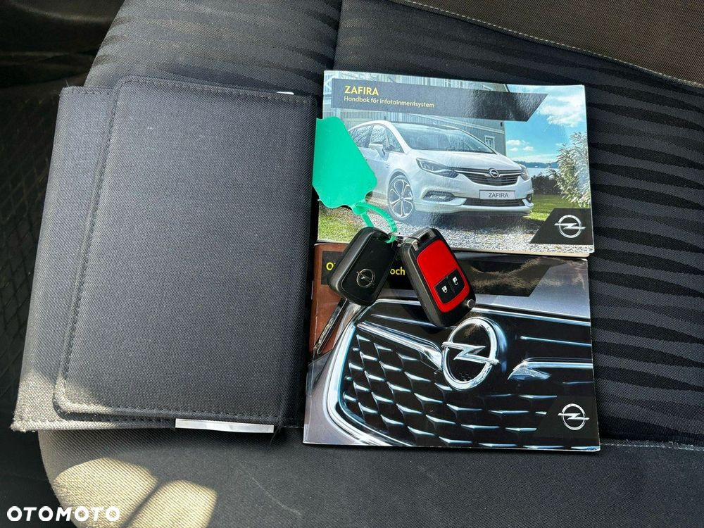 Opel Zafira - 30
