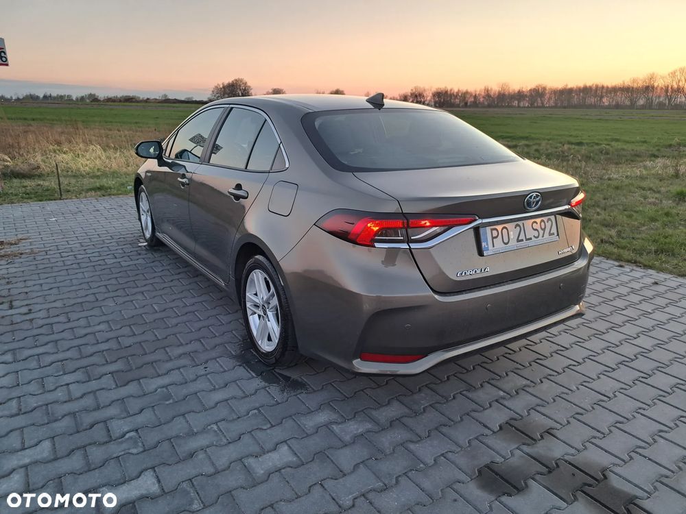 Toyota Corolla - 10
