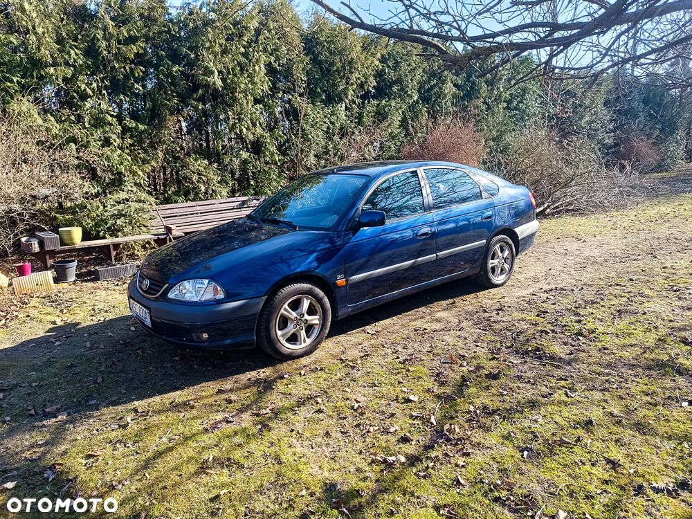 Toyota Avensis 2.0 VVT-i Sol - 2