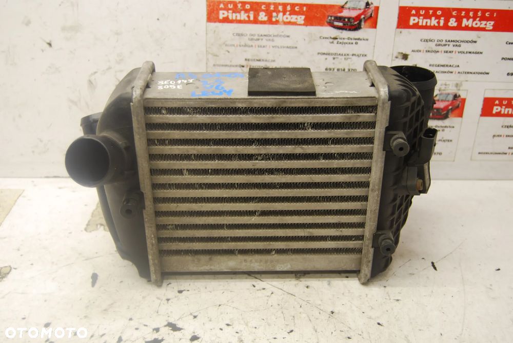 CHŁODNICA INTERCOOLER LEWY 8E0145805E AUDI A4 B6 2.5 TDI - 1