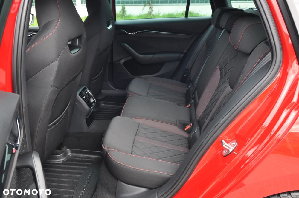 Skoda Octavia 2.0 TSI RS DSG - 35