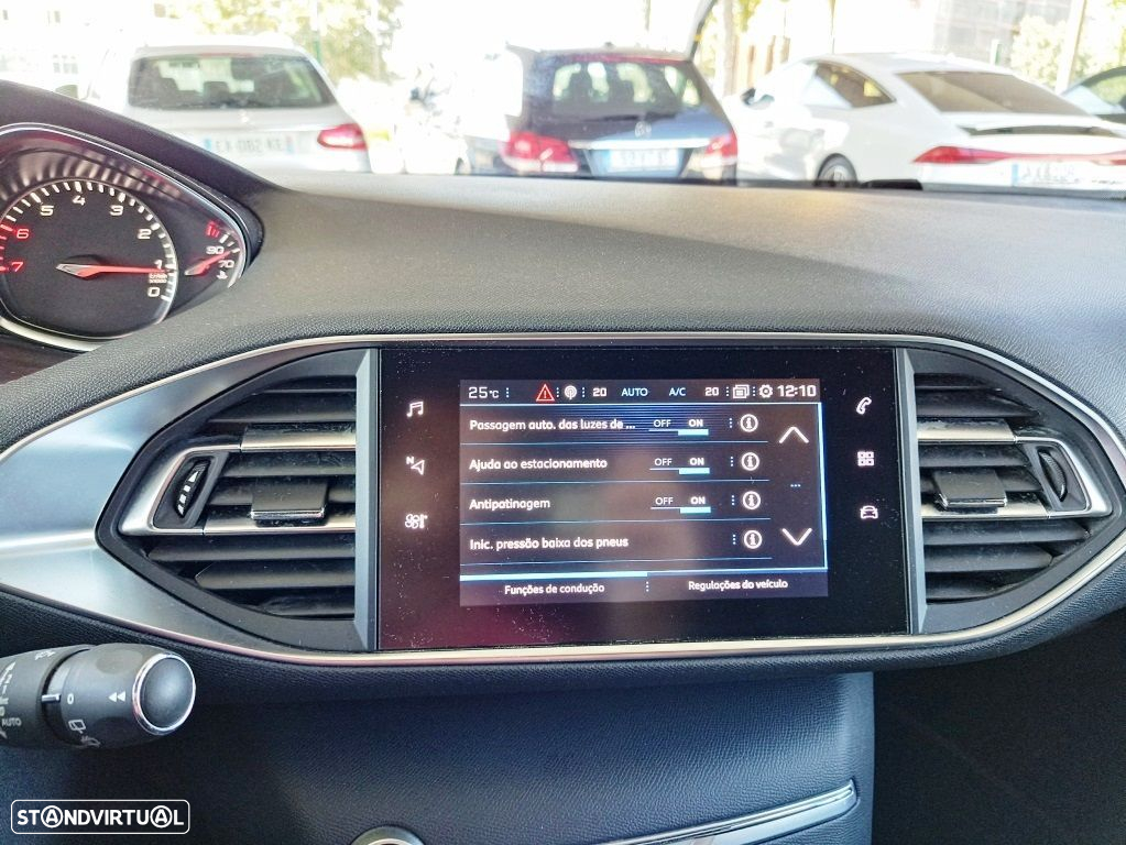 Peugeot 308 1.2 PureTech GT Line - 29