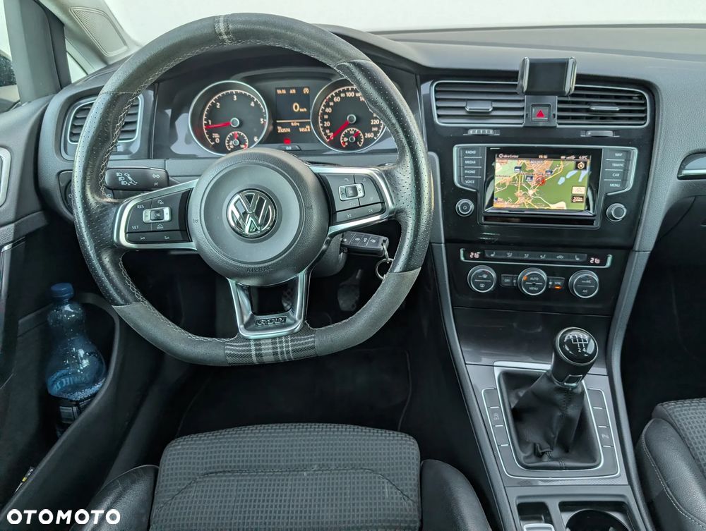 Volkswagen Golf 1.6 TDI BlueMotion Technology Comfortline - 15