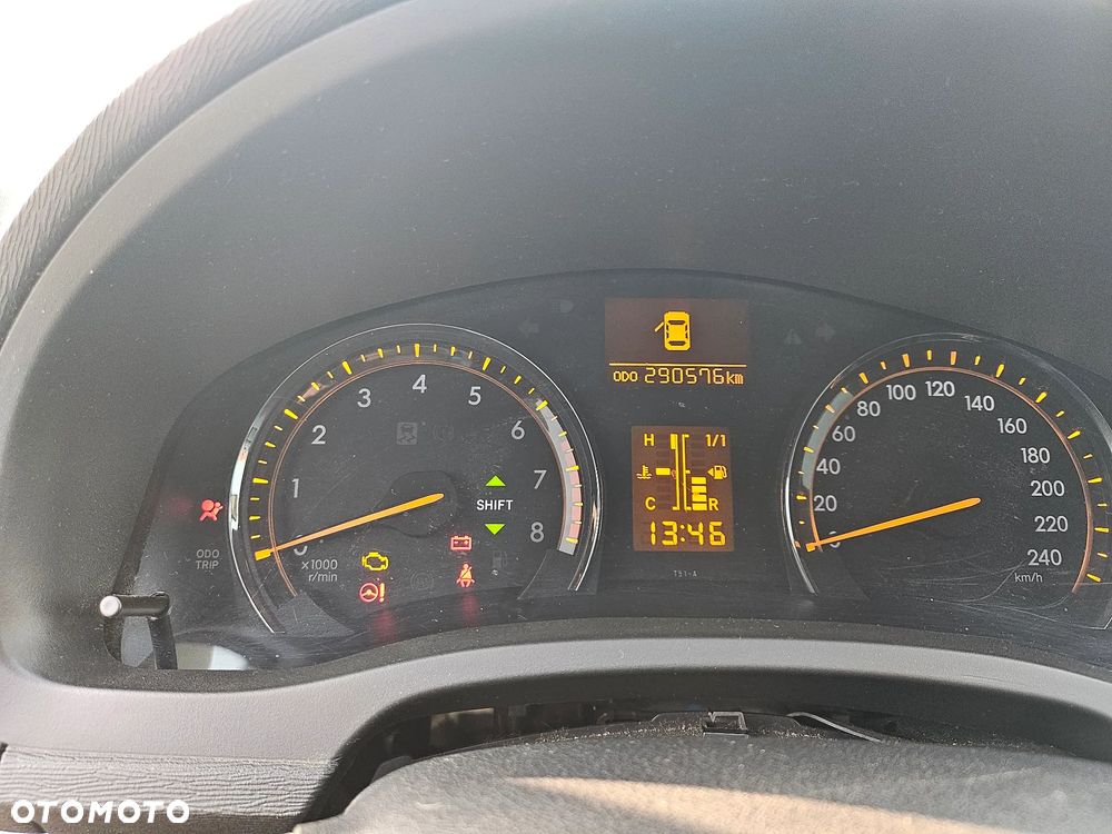 Toyota Avensis 1.8 Sol - 9