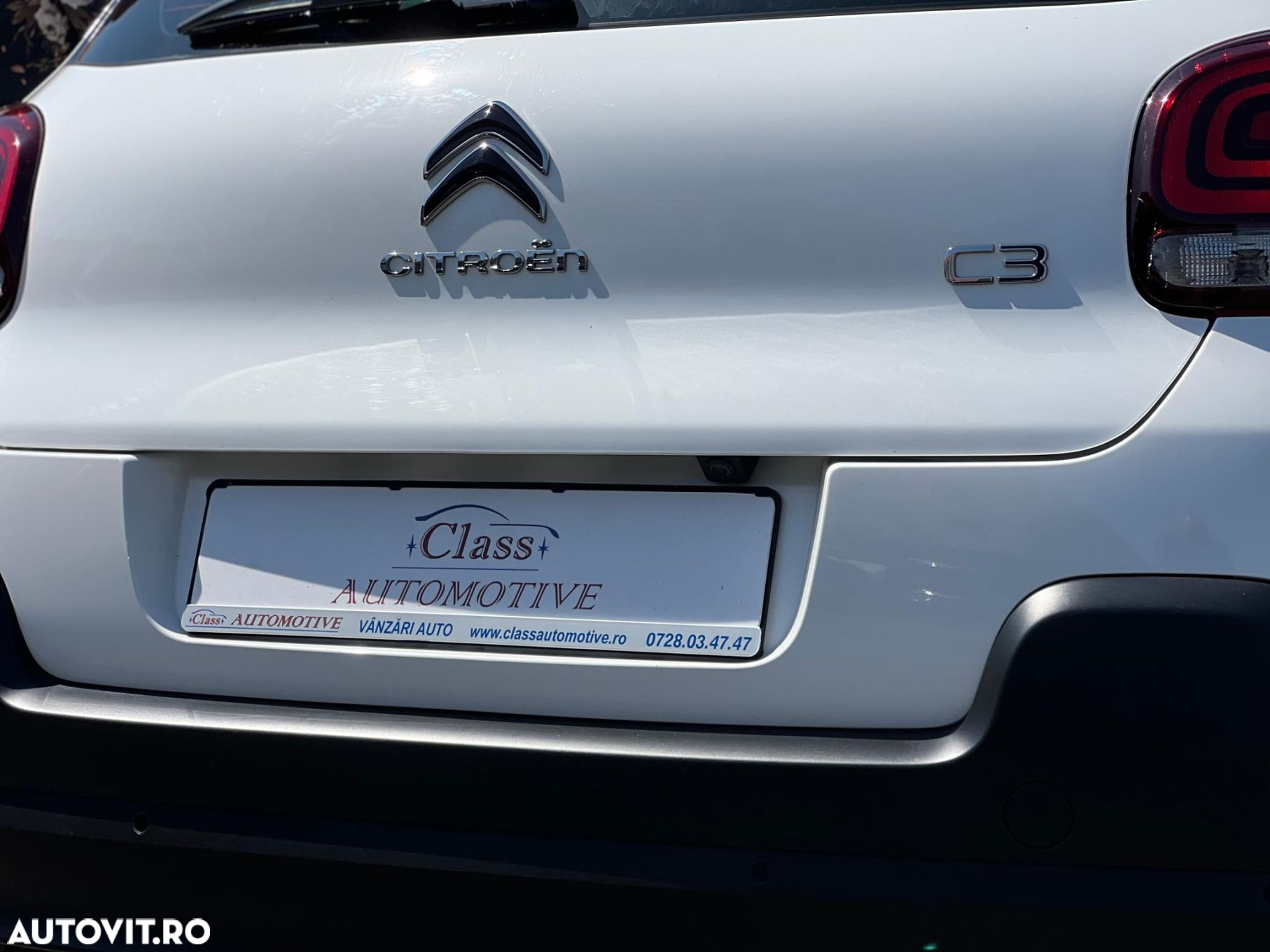 Citroën C3 1.2 PureTech S&S EAT Shine - 6