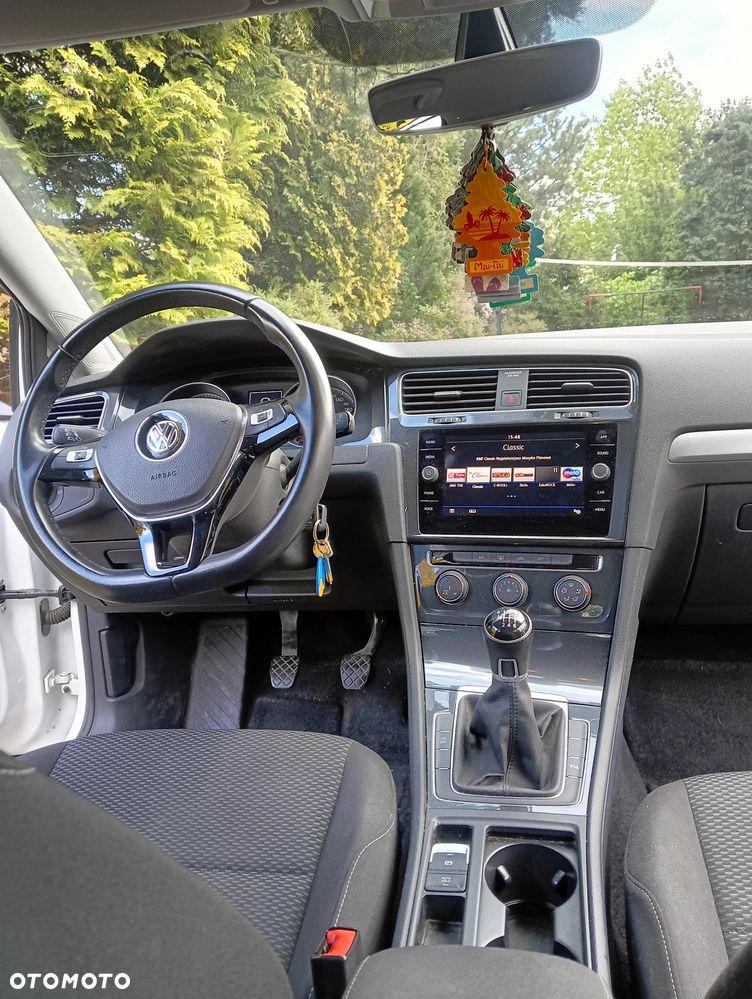 Volkswagen Golf ver-1-0-tsi-comfortline - 5