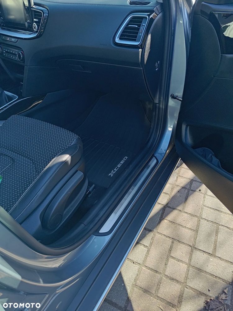 Kia XCeed 1.4 T-GDI L - 15