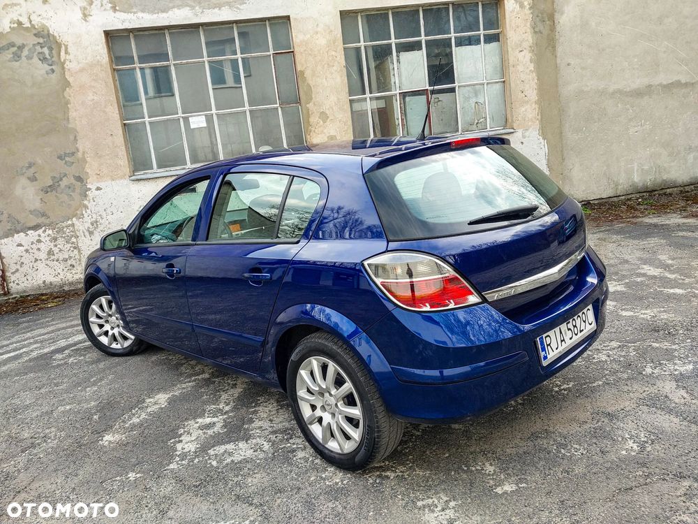 Opel Astra 1.6 Cosmo - 3