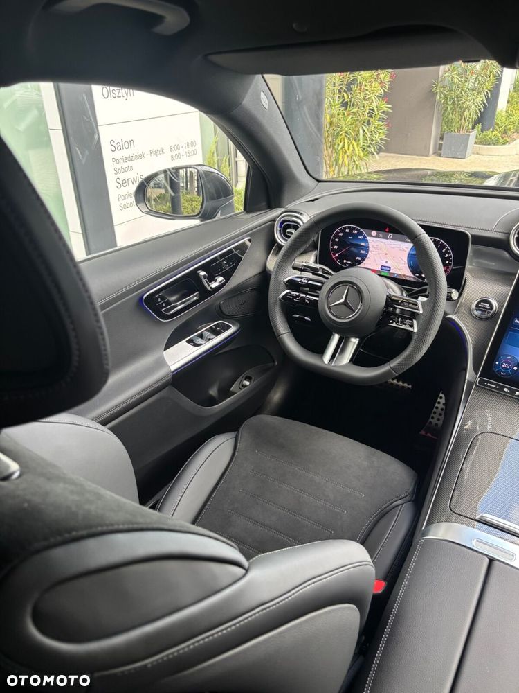 Mercedes-Benz GLC - 27