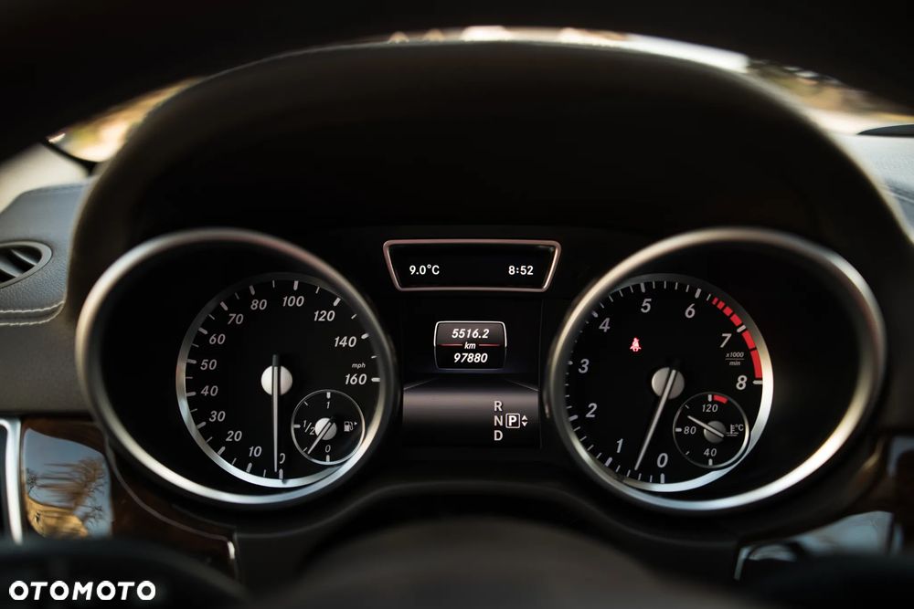 Mercedes-Benz GL 500 4Matic (BlueEFFICIENCY) 7G-TRONIC - 22