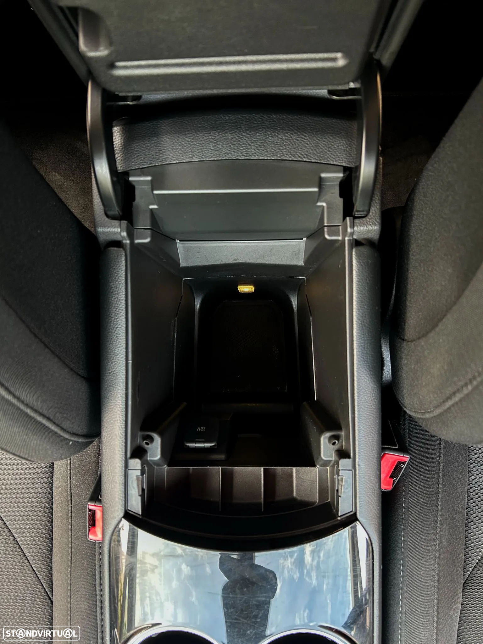 Ford S-Max 2.0 TDCi Titanium AWD - 36