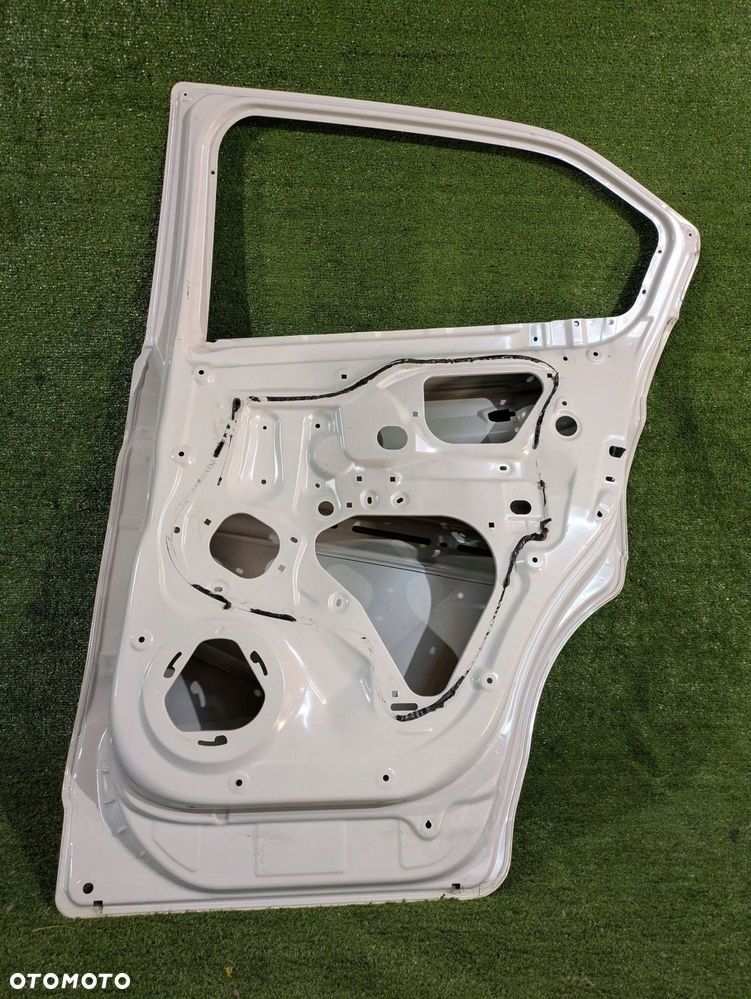 DRZWI TYLNE PRAWE PRAWY TYŁ MITSUBISHI ECLIPSE CROSS 17- NR.4123 - 4