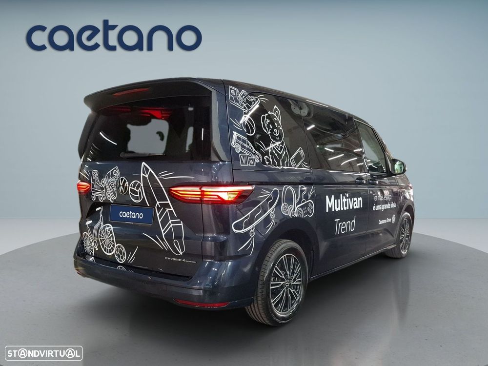 Volkswagen Multivan 1.5 TSI e-Hybrid Trend DSG — fotografia 8
