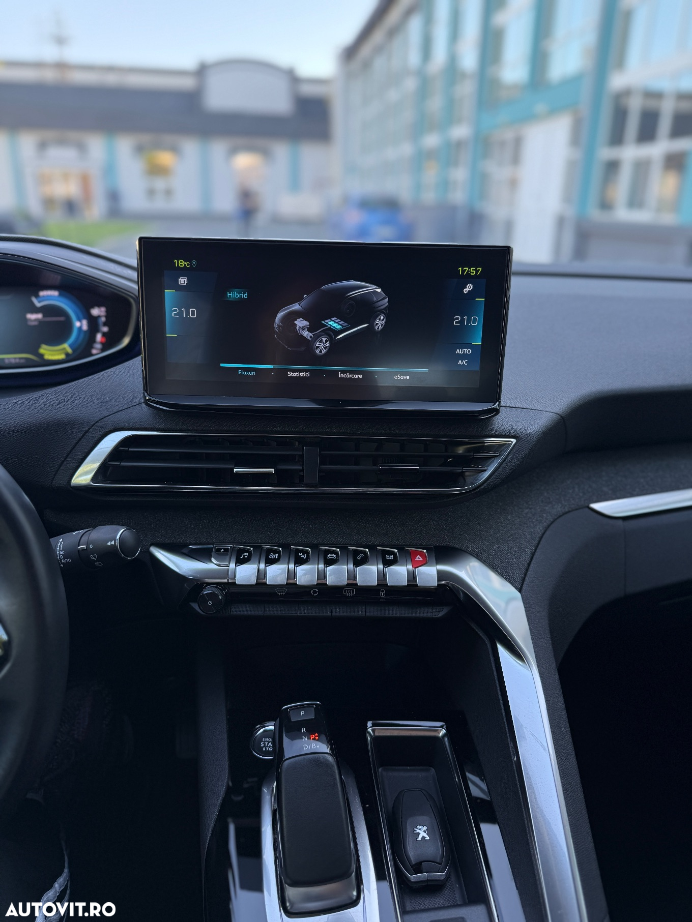 Peugeot 3008 PHEV EAT8 Allure - 8