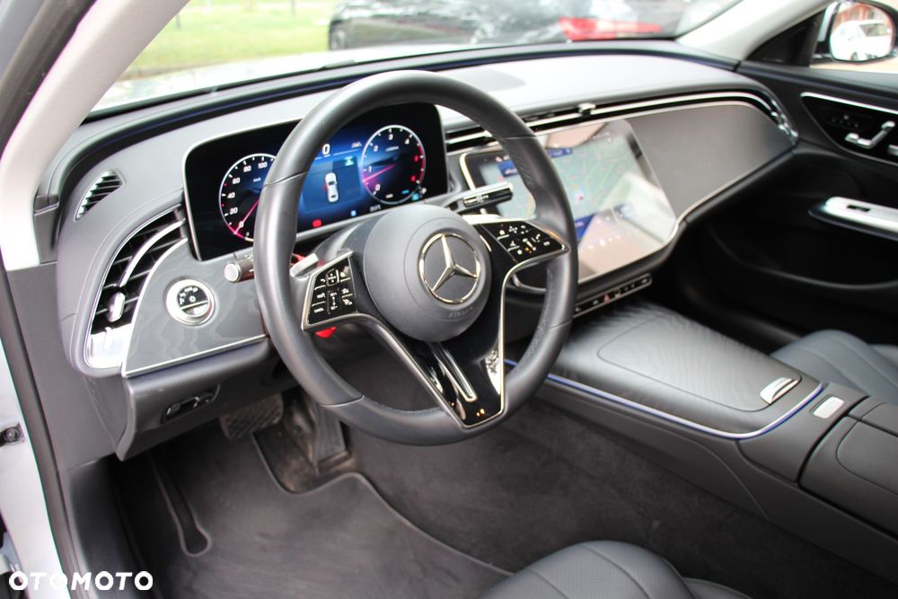Mercedes-Benz Klasa E 220 d mHEV 4-Matic Avantgarde 9G-Tronic - 15