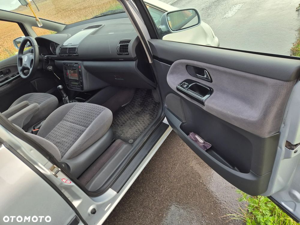 Volkswagen Sharan 1.9 TDI Family - 16