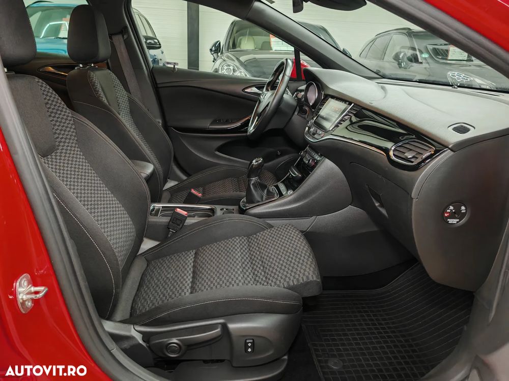 Opel Astra Sport Tourer Turbo 1.4 ECOTEC Start/Stop Dynamic - 19
