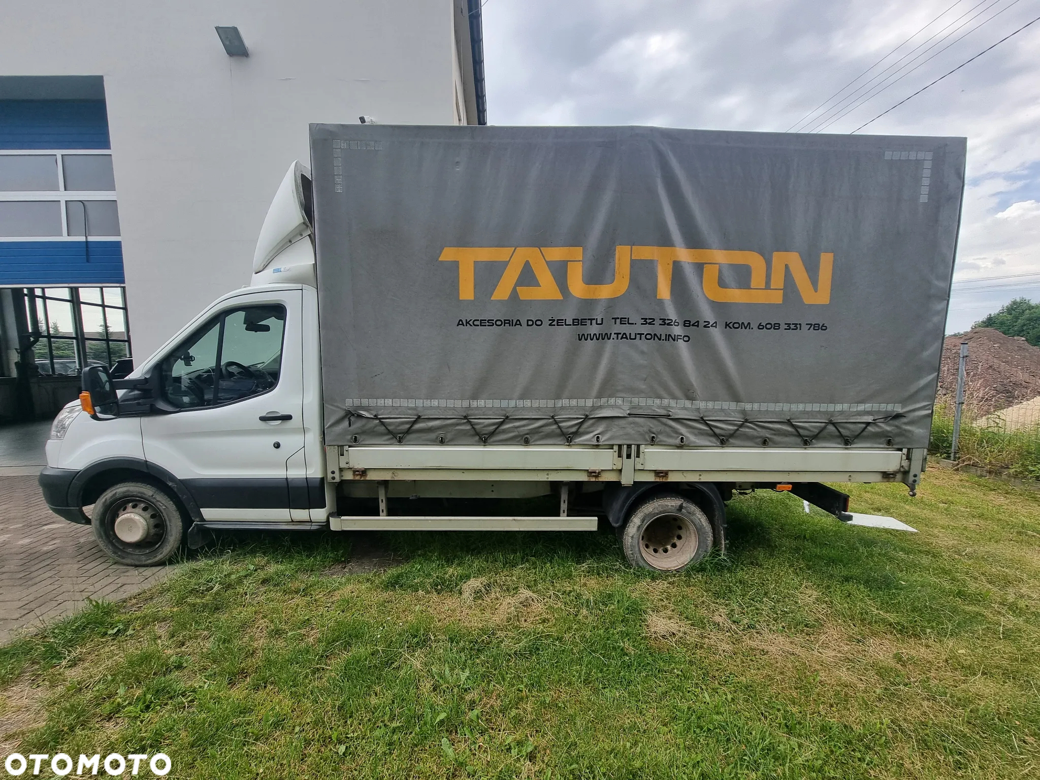 Ford Transit - 2