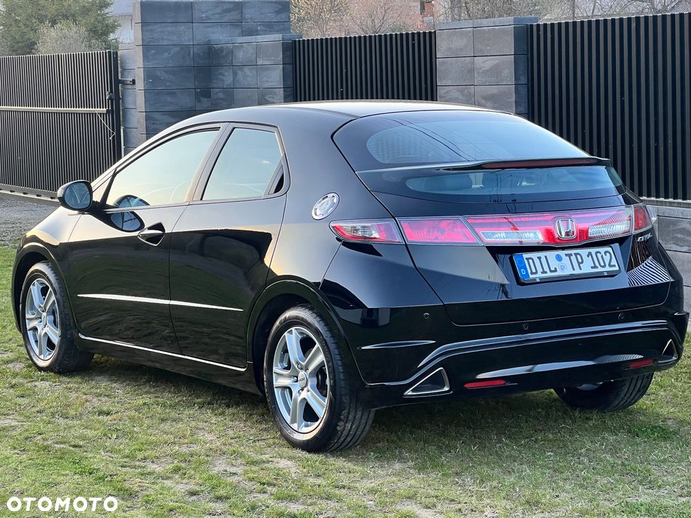 Honda Civic 1.4 i-VTEC Sport Black Edition - 12