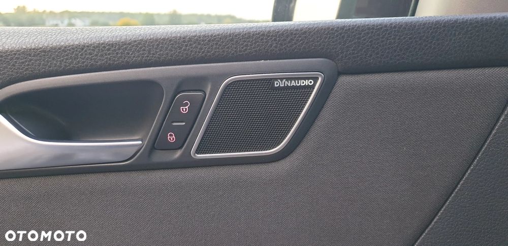 Volkswagen Sharan 2.0 TDI DSG BlueMotion Technology Beach - 31