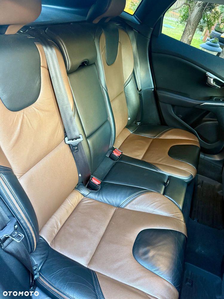 Volvo V40 Cross Country D2 Summum - 10