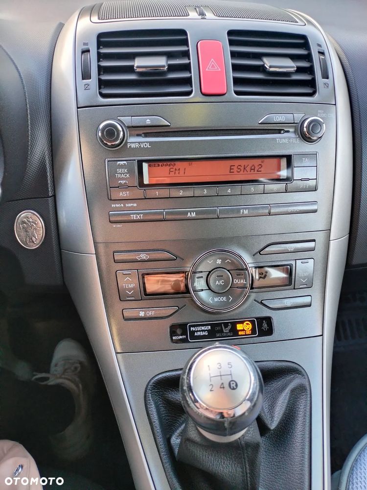 Toyota Auris - 13