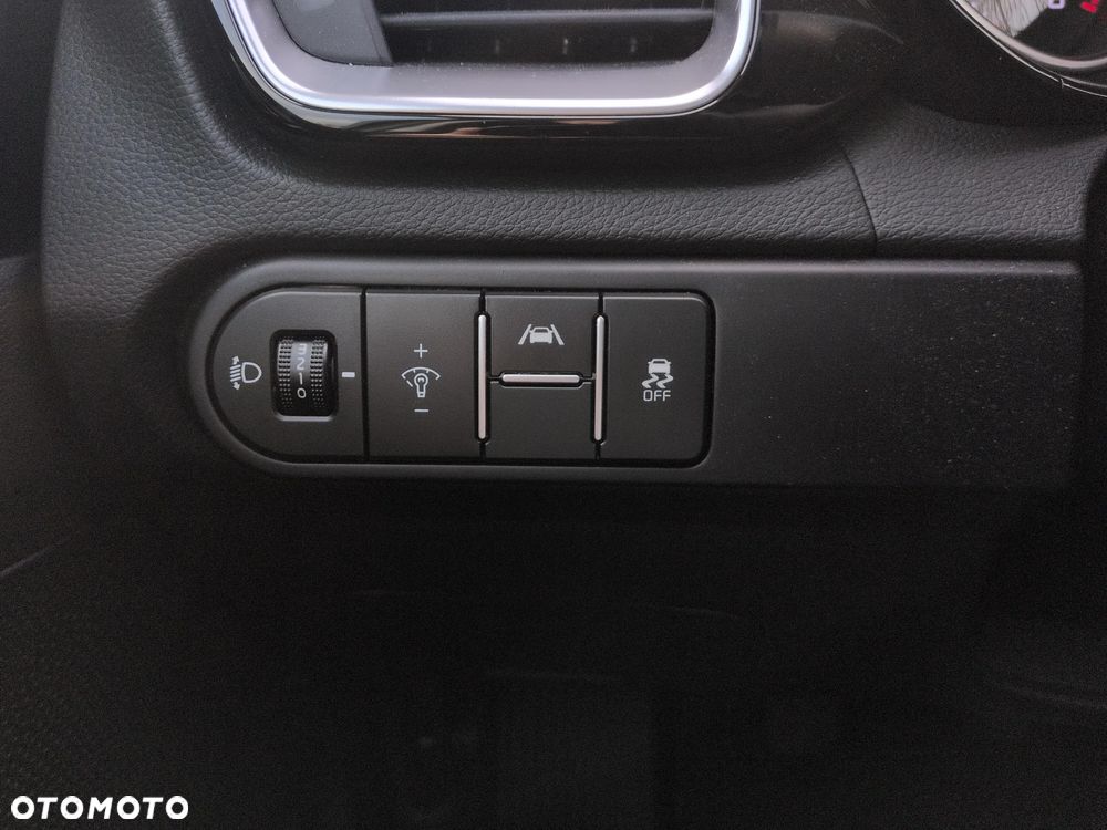 Kia Ceed 1.5 T-GDI Tribute DCT - 12