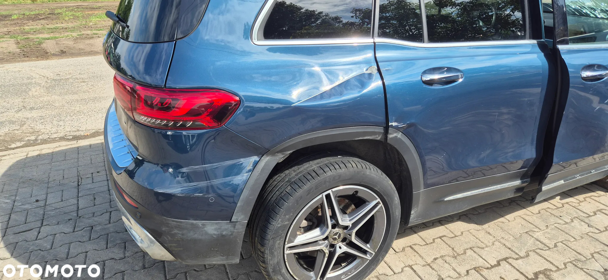Mercedes-Benz GLB 200 d 4-Matic AMG Line 8G-DCT - 23