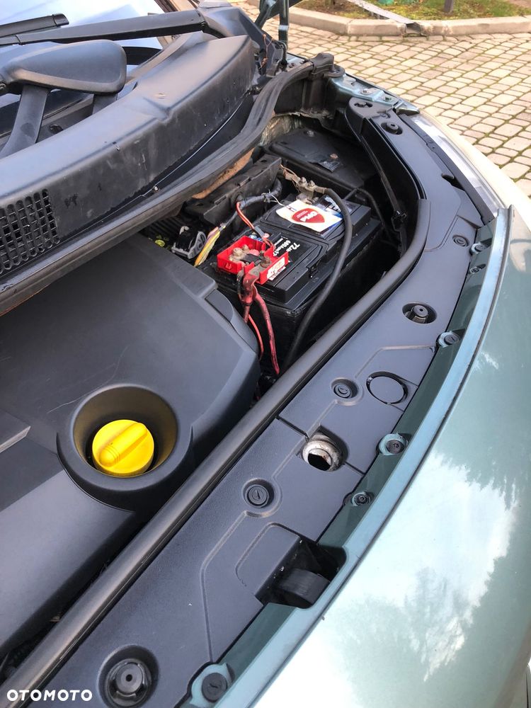 Renault Scenic 1.9 dCi Dynamique - 8