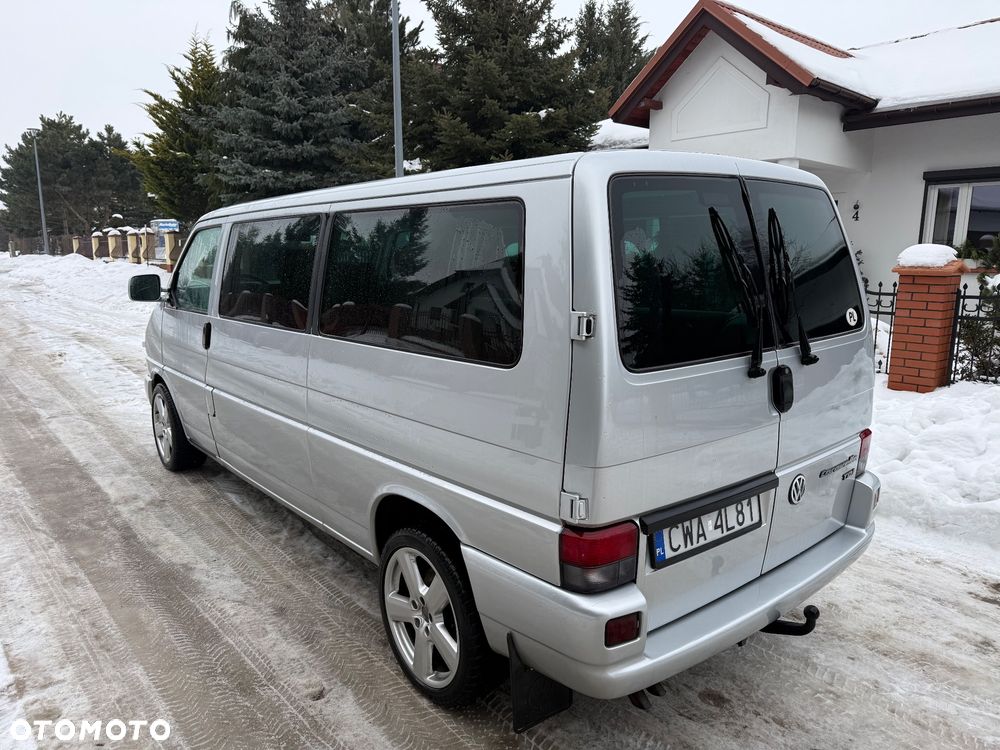 Volkswagen Caravelle - 3