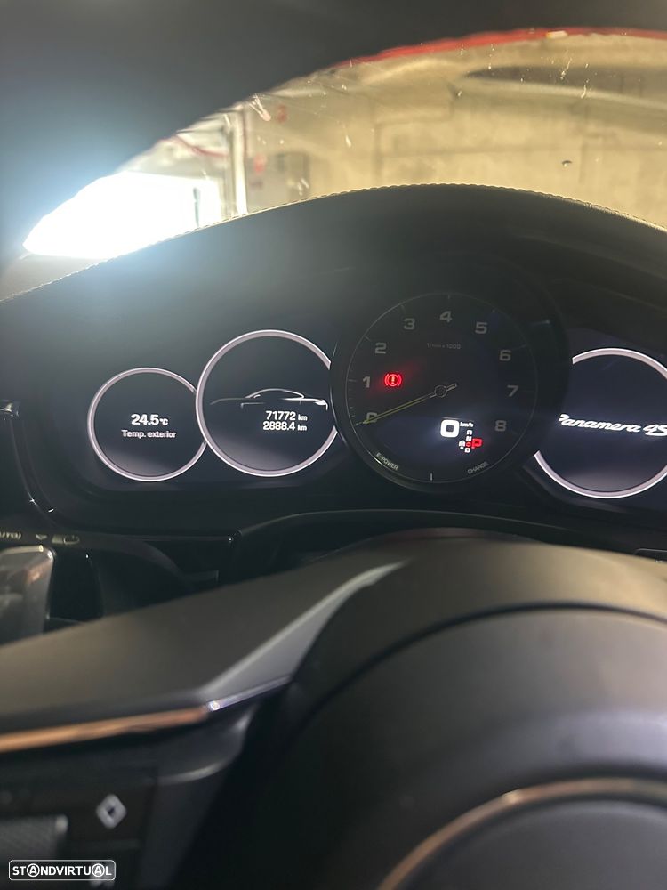 Porsche Panamera - 11