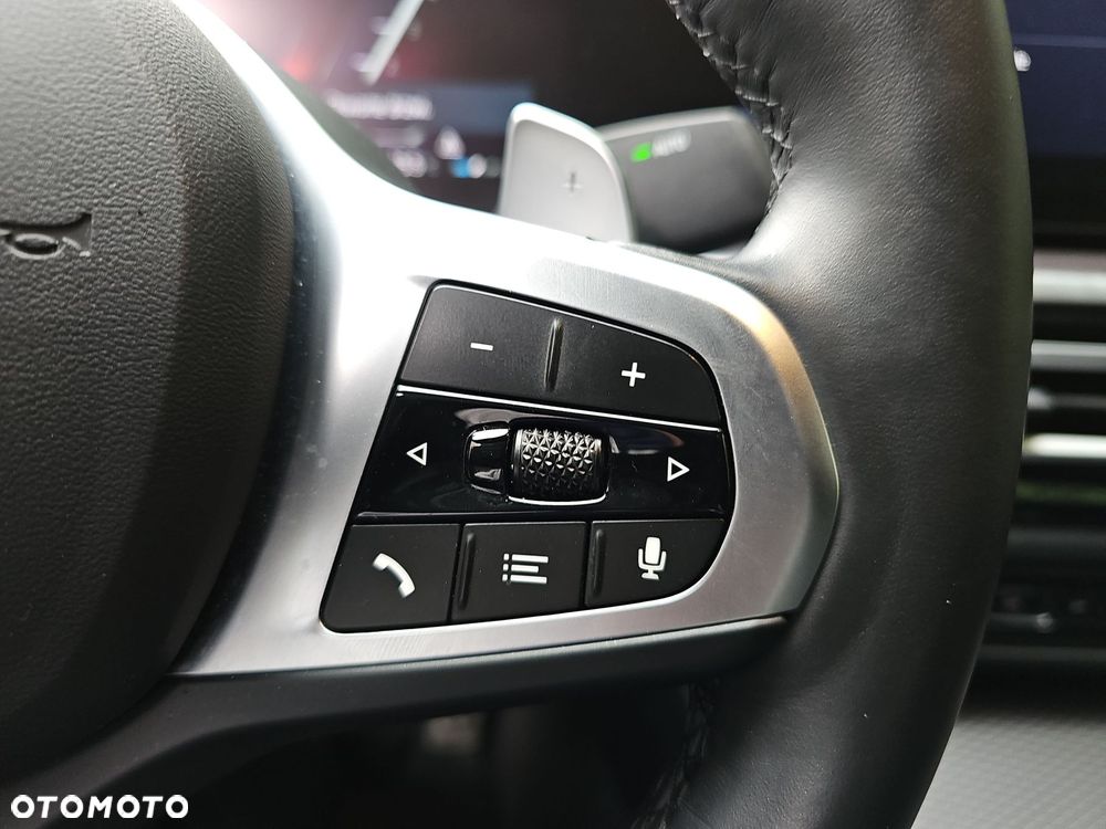 BMW Seria 3 - 16