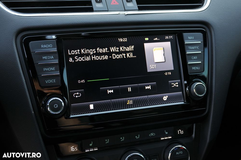 Skoda Octavia 2.0 TDI RS DSG - 11