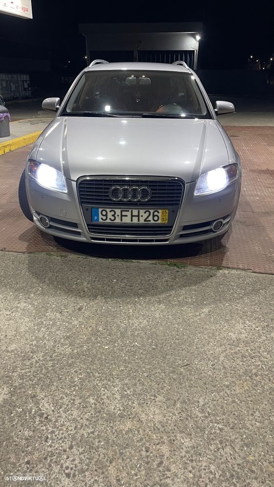 Audi A4 Avant 2.0 TDi - 5
