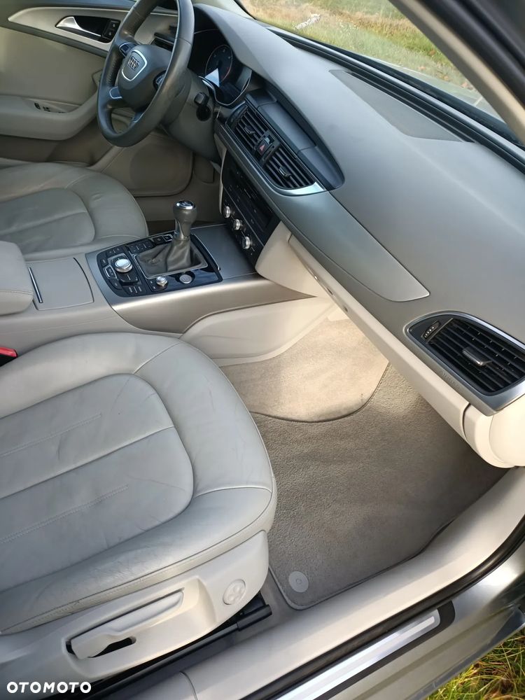 Audi A6 Avant - 16