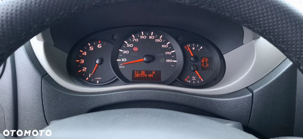 Nissan NV400 L3H2 - 14