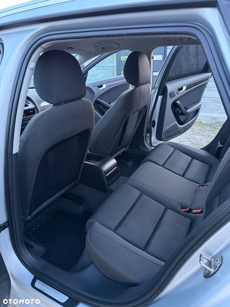 Audi A4 Avant 2.0 TDI - 13